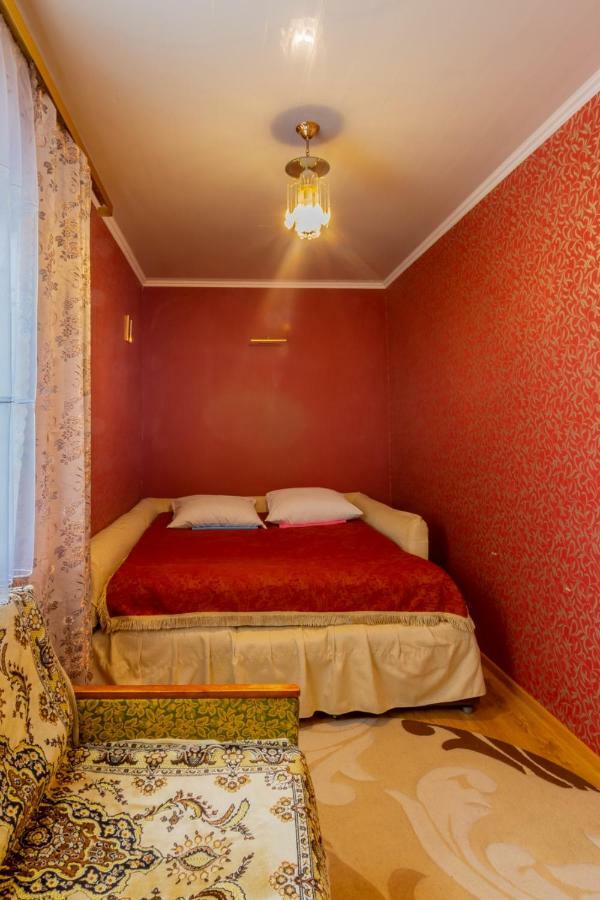 Rooms With Fortetsya View Kamianets-Podilskyi Exterior photo